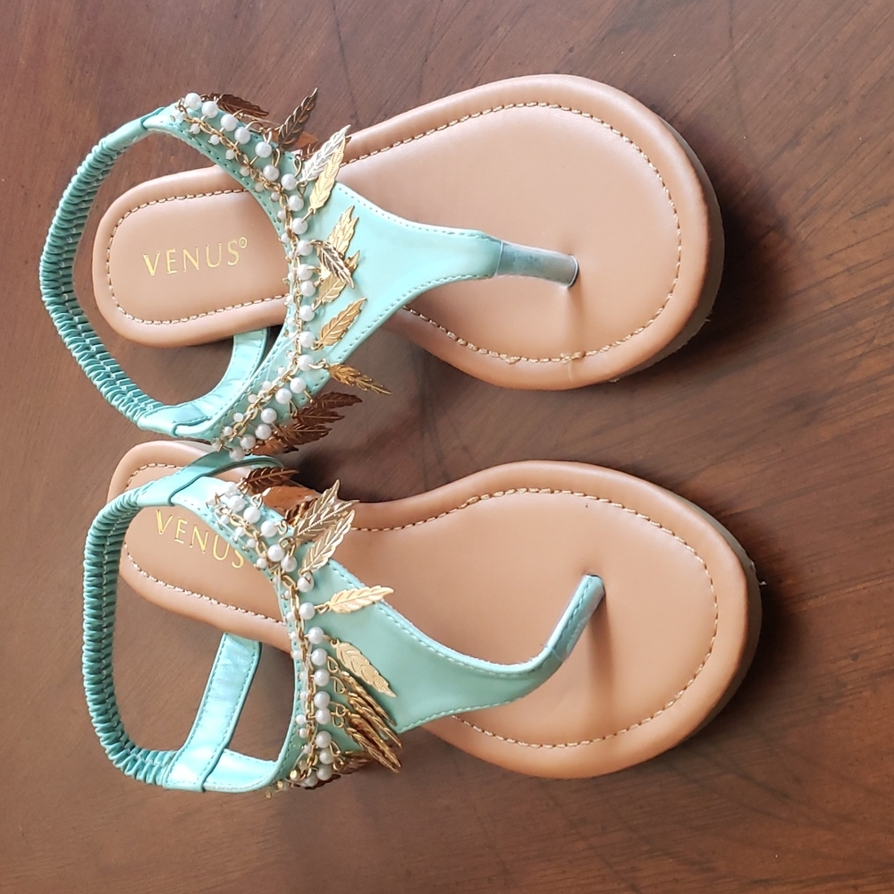 Venus t-strap sandals size 8 NWOT